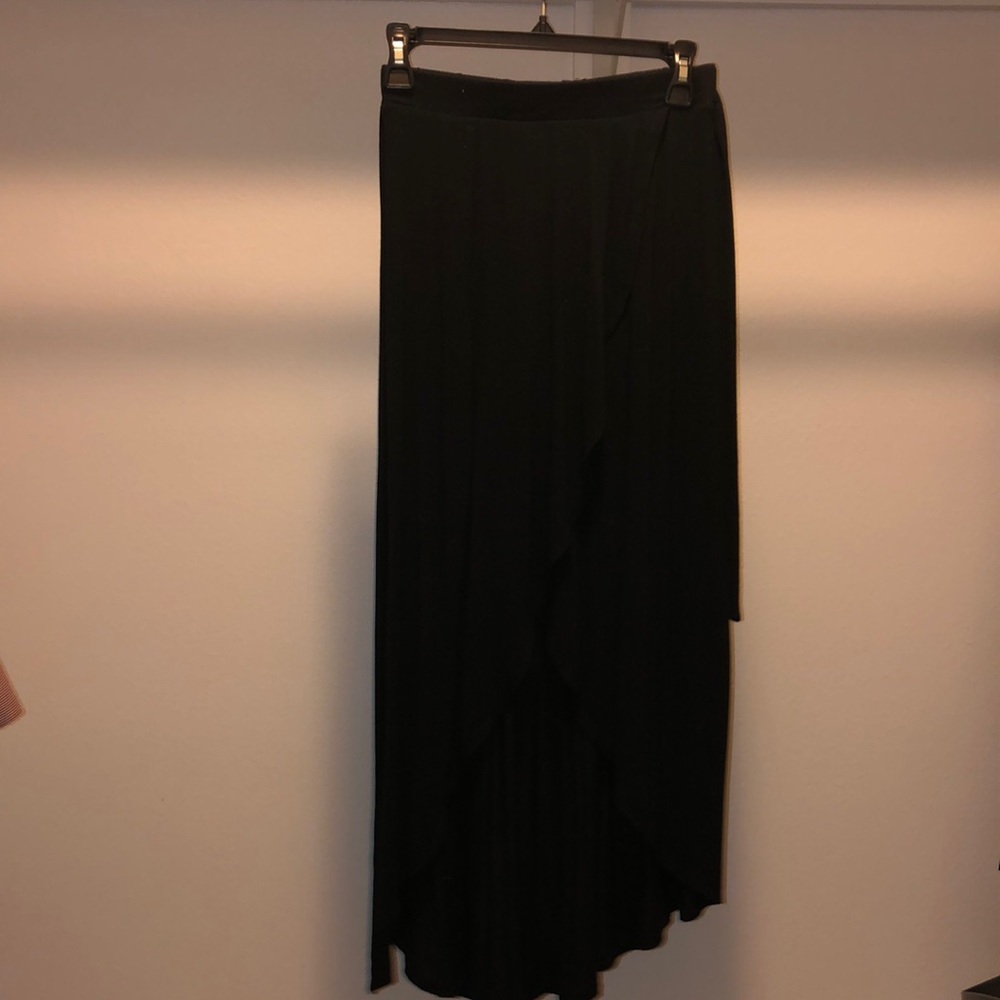 Black midi skirt with front slit